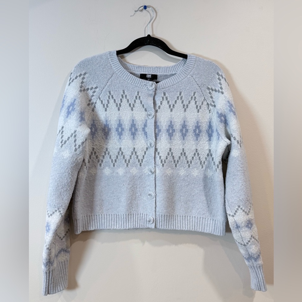 🔥Frye Women's Blue and White Patterned Sweater Size EUC🔥